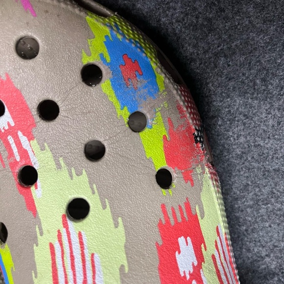 CROCS Ikat Classic Clogs mushroom brown multicolor  M-12 W-10 - Picture 9 of 9